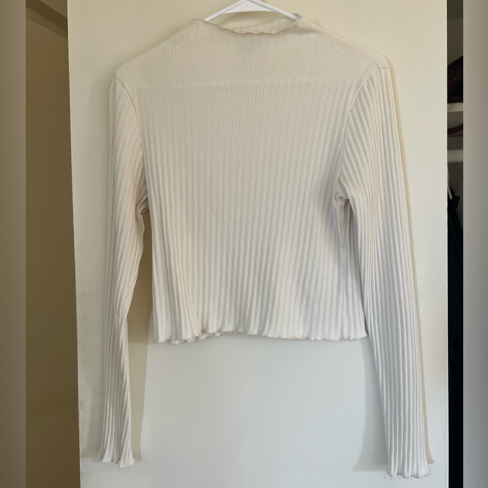 White Cotton Ribbed Long-Sleeves Mockneck